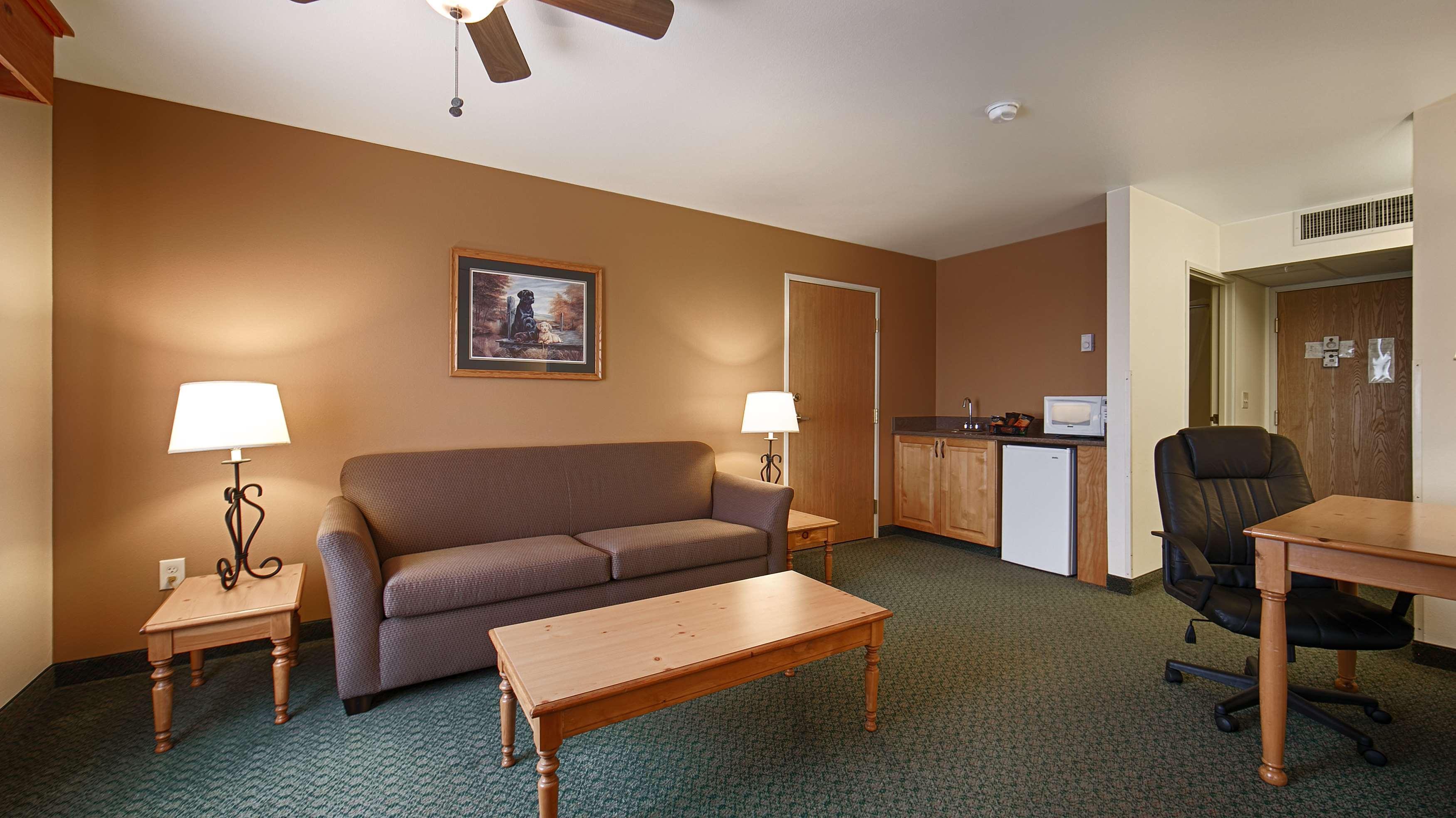 Best Western Yellowstone Crossing Laurel Exterior photo